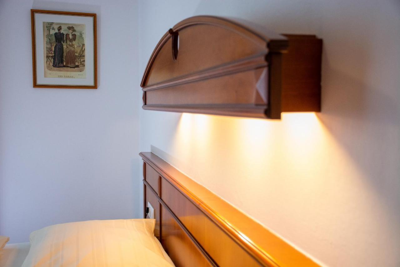 Landhotel Post Ebensee Am Traunsee ***S ภายนอก รูปภาพ